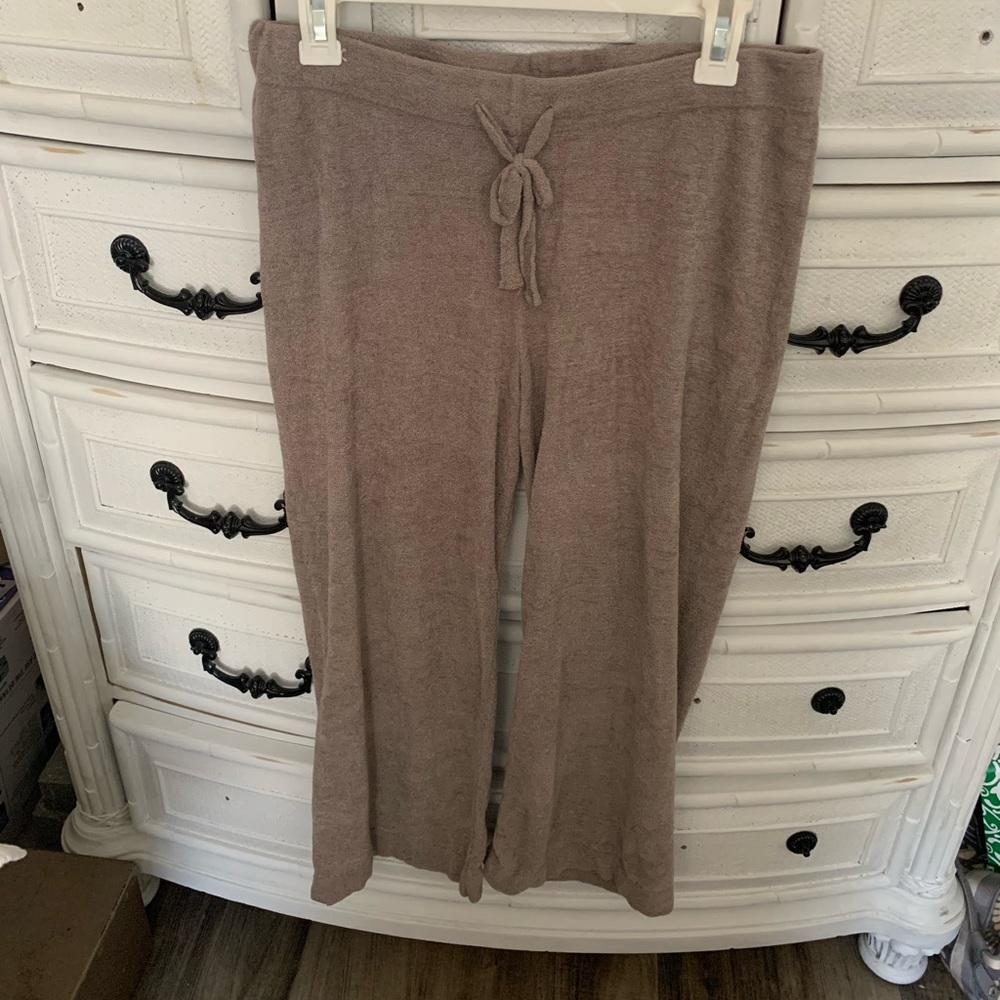 Barefoot dreams cozy chic size small wide leg Capri~